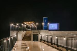 شرفة أو تراس في Hotel Parangvue