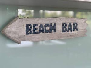 Treetops on Tramican - Ocean View - sleeps 10的证书、奖牌、标识或其他文件