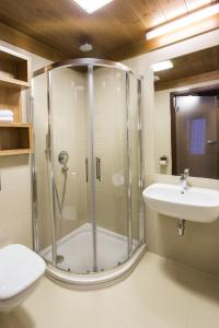 Koupelna v ubytování Hotel Zbójnicówka