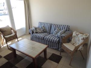 Posedenie v ubytovaní Joli appartement avec wifi sur le port de Dahouet