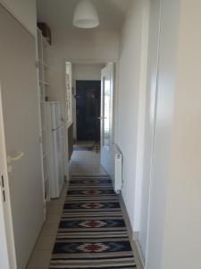 Fotografia z galérie ubytovania Joli appartement avec wifi sur le port de Dahouet v destinácii Pléneuf-Val-André