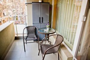 A balcony or terrace at Sunflower Apartment City Center