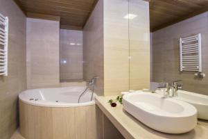 Koupelna v ubytování Hotel Zbójnicówka