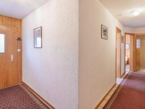 Φωτογραφία από το άλμπουμ του Chalet Eloise by Interhome σε Nendaz