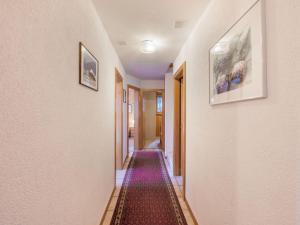 Φωτογραφία από το άλμπουμ του Chalet Eloise by Interhome σε Nendaz