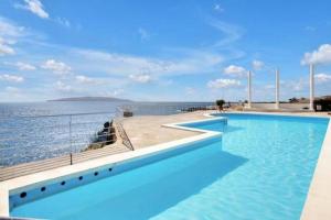 Basen w obiekcie Costa Isora 1 Frontline By Paramount Holidays lub w pobliżu