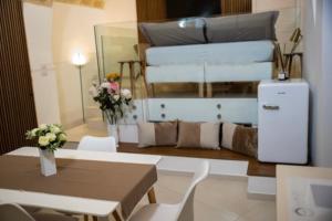 A kitchen or kitchenette at LC Luxury Apartment