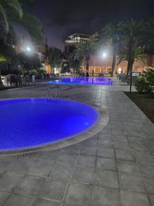 Bazén v ubytování Hôtel Volubilis nebo v jeho okolí