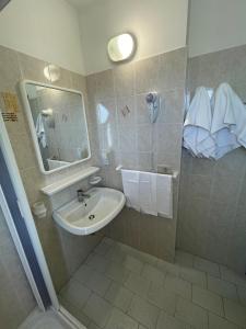 Koupelna v ubytování Albergo Désirée