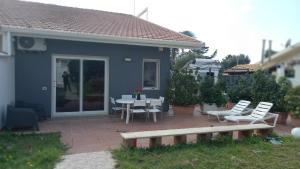 A garden outside Villa Lilium