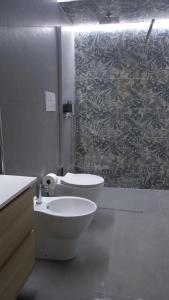 A bathroom at Villa Lilium