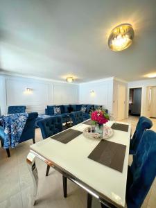 Posedenie v ubytovaní Apartament Szafir - Viva pod Giewontem Apartamenty