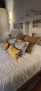Łóżko lub łóżka w pokoju w obiekcie Precioso Apartamento 2 Hab con Bañera Hidromasaje