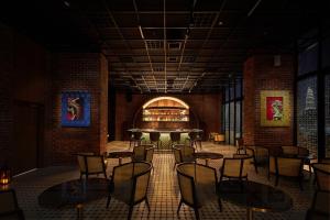 Ein Restaurant oder anderes Speiselokal in der Unterkunft Four Points by Sheraton Kuala Lumpur, Chinatown 