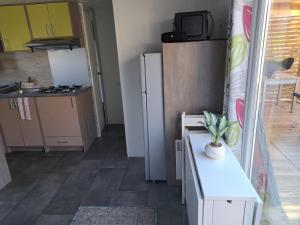 Zdjęcie z galerii obiektu Mobil home confort 6 personnes w mieście Saint-Chéron