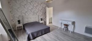 Posteľ alebo postele v izbe v ubytovaní Spacious apt near the sea in Saint-Malo