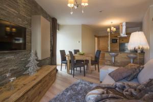 A seating area at Residence Aspen