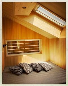 Llit o llits en una habitació de NEU: Alpen-Chalet Seekarblick mit Pool