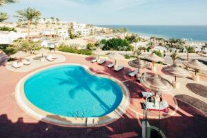 Bazén v ubytování Domina coral bay Sultan - private room nebo v jeho okolí