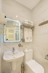 Koupelna v ubytování HOTEL RIAD CHAMI