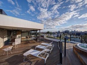 Gallery image of Riverside Resort Apartment in Melbourne