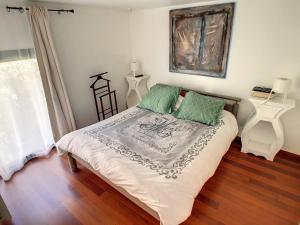 Postel nebo postele na pokoji v ubytování Appartement La Rochelle, 3 pièces, 4 personnes - FR-1-710-19