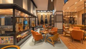 ibis Thane - An Accor Brand的休息区
