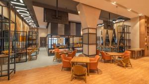 ibis Thane - An Accor Brand餐厅或其他用餐的地方