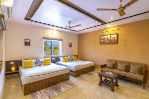 Postel nebo postele na pokoji v ubytování Zostel Homes Pushkar