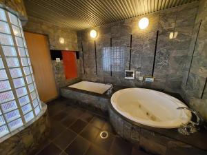 Ένα μπάνιο στο ホテルセリーヌ(大人限定) +63 φωτογραφίες