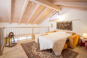 Postel nebo postele na pokoji v ubytování Castelir Suite Hotel + 37 fotografií