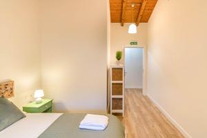 Postel nebo postele na pokoji v ubytování Espectacular apartamento a 10 minutos de Pamplona + 79 fotografií