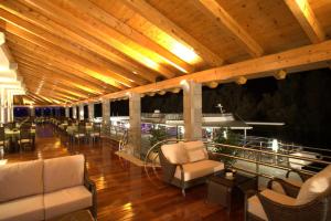Istumisnurk majutusasutuses Plavnica Eco Resort