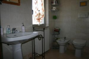Koupelna v ubytování B&B Il Glicine
