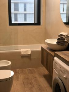 Koupelna v ubytování Loft with terrace in Uptown Milan near Rho Fiera