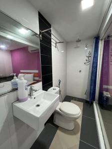 Bagno di Red Orange Hotel Klang - 5 min to Klang Town