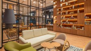 ibis Thane - An Accor Brand的休息区