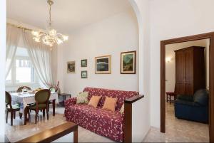 Gallery image of Caterina One o One - Embassy Apartment in Rome