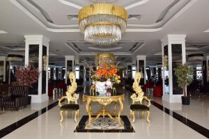 Лобби или стойка регистрации в Mc Palace Hotel Spa & Convention