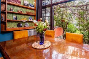 Galeriebild der Unterkunft Unique Flat w Garden 10 min to Moda Coast in Istanbul