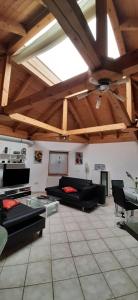 Ruang duduk di VivaNatura Eifelferienhaus