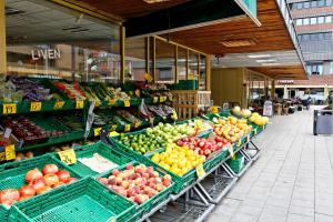 Supermarket nebo jiné obchody v  apartmánu nebo okolí