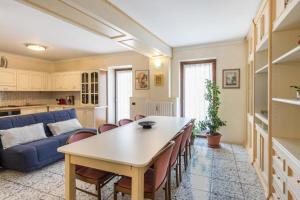 Kuchyň nebo kuchyňský kout v ubytování Casa Vacanze Baccolo