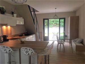 Ảnh trong thư viện ảnh của La Parenthèse Cosy Jacuzzi & Charme ở Aubenas