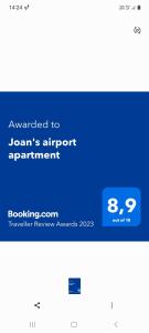 Certifikát, ocenenie alebo iný dokument vystavený v ubytovaní Joan's airport apartment