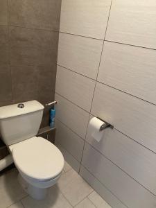 Kúpeľňa v ubytovaní Les Jonchères
