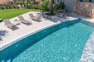 Bazén v ubytování Seashell Luxury Residence - Apartment 1 nebo v jeho okolí