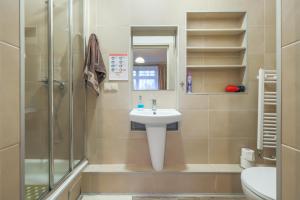 Kúpeľňa v ubytovaní Villa Oliva + 37 fotografií