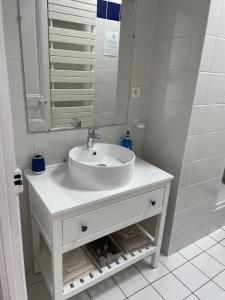 Koupelna v ubytování Les Hôtes d’Eloise