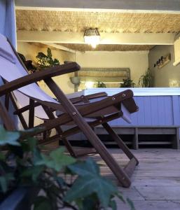 Fotografia z galérie ubytovania Gard - Maison Loft exotique & Jacuzzi privatif v destinácii Beaucaire